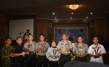 KAPOLRES TANAH DATAR RAIH PENGHARGAAN PEDULI ANAK