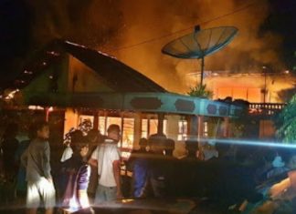 Penghuni Tidur Nyenyak, Rumah Berlantai Dua Dilalap Sijango Merah
