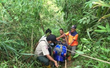 Rem Blong, Pengendera Vespa Terjun Masuk Jurang Kedalaman 70 Meter