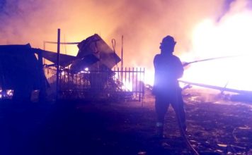 Gudang Barang Buruak Terbakar, Kerugian Diperkirakan Mencapai Rp. 1,- Milyar