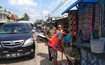 Langgar Perda AKB, 49 Orang Pengunjung Pasar Balai Jum’at Dikenakan Sanksi