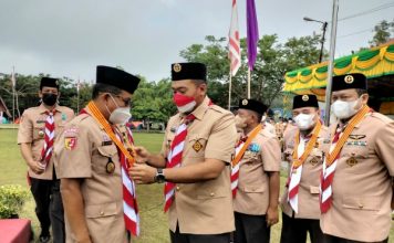 Berikan Pengabdian Lebih Besar, Anton Yondra Terima Penghargaan Lencana Melati