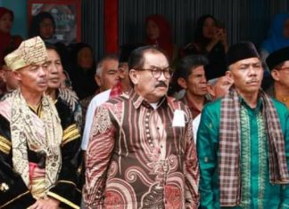 Pesta Rakyat di Pandai Sikek, Ini Tanggapan Bupati Tanah Datar Dua Priode M.Shadiq Pasadigoe