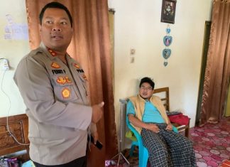 Kamaruzaman Dijenguk Kapolres, Pria Ini Jadi Korban Perampokan 1,2 Kg. Emas