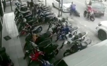 Ketahuan Jambret Gelang Emas Wanita, Seorang Pria Diamuk Massa