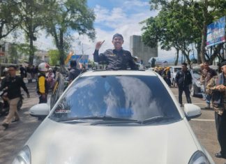 Bertekad Sukses di Pileg 2024, Ratusan Anggota Partai Ummat Pawai Keliling Kota Batusangkar