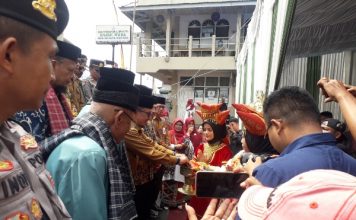 Masjid Raya Rao-Rao Saksi Bisu, Bupati Eka Putra Launching BPR Syariah Balerong Bunta