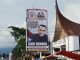 Pilkada Tanah Datar Bakal Ramai, Dodi Hendra Pasang Baliho Raksasa di Pusat Kota Batusangkar