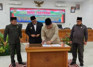 Dihadiri Wabup Richi Aprian, DPRD Tanah Datar Setujui Dua Ranperda Jadi Perda