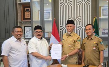 Tindaklanjuti Aspirasi Masyarakat Batsel, Anggota DPR RI M.Shadiq Pasadigoe Temui Gubernur Sumbar