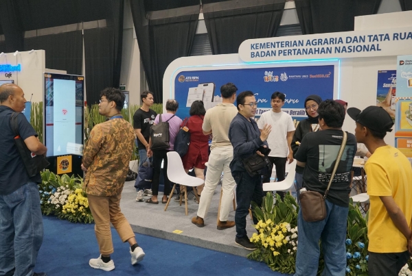 Picsart_25-10-20_17-39-23-853