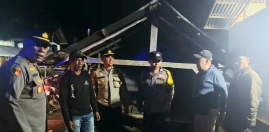 Patroli Bersama Warga, Polsek Salimpaung Perkuat Keamanan Nagari Tabek Patah
