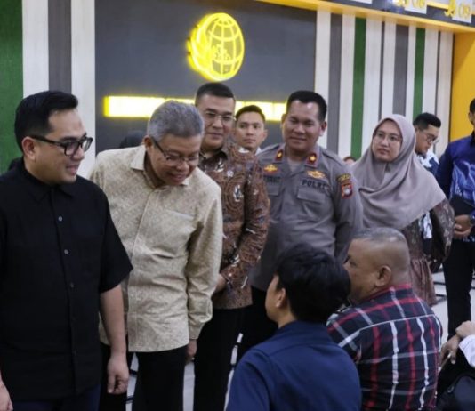 Tinjau Kantah Kota Batam Bersama Komisi II DPR RI, Wamen ATR/Waka BPN Pastikan Pelayanan Pertanahan Berjalan Efisien