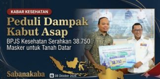Peduli Dampak Kabut Asap, BPJS Kesehatan Serahkan 38.750 Masker untuk Tanah Datar
