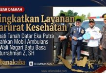Tingkatkan Layanan Kesehatan Darurat, Bupati Tanah Datar Eka Putra Serahkan 7 Unit Ambulans